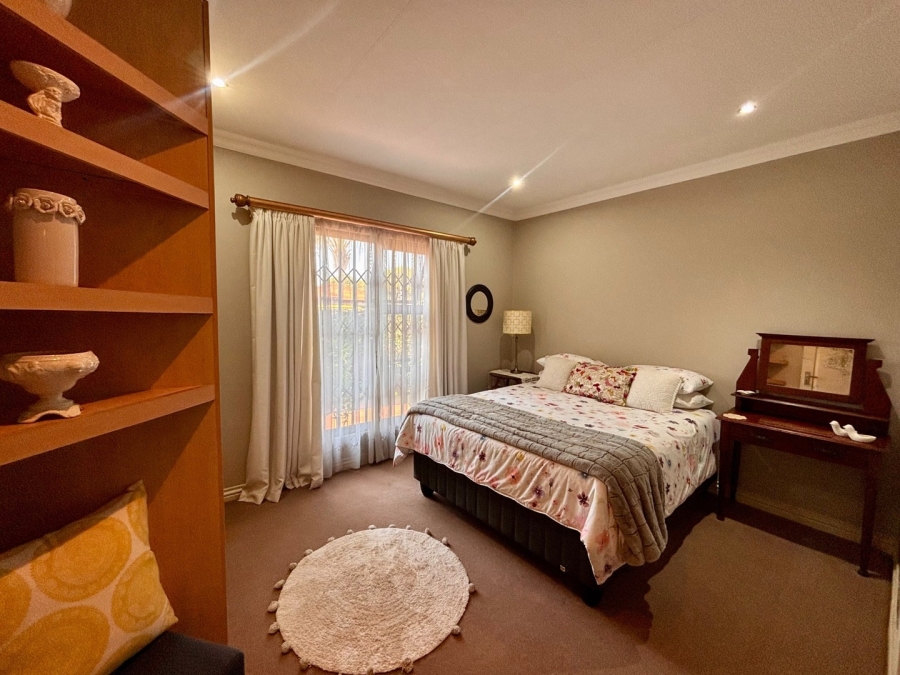 3 Bedroom Property for Sale in Flamwood North West